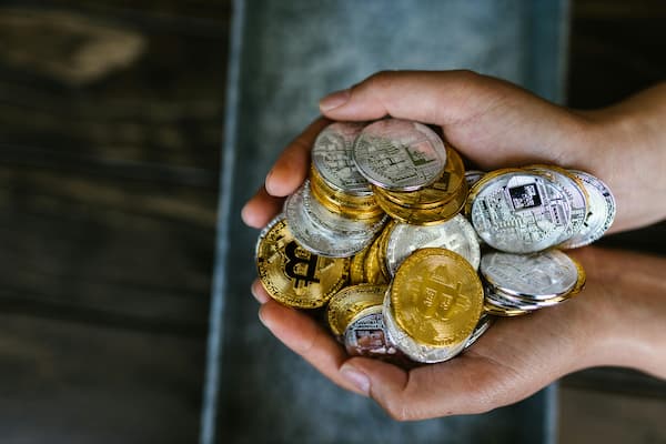 贵金属投资行情为什么波动