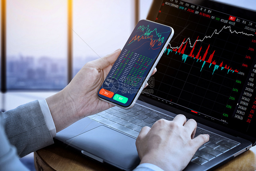 历史回顾：华通银行2.05%与黄金的规律